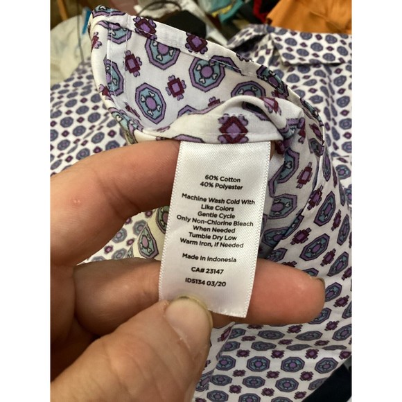 Talbots Plus Size 3X Non-Iron Purple Blue White Medallion Print Button-Up Blouse - Picture 6 of 6